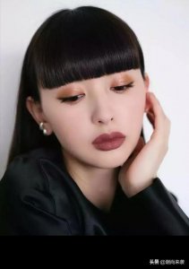 ​模特铃木惠美荣登日本时尚界“穿搭女王”，出生地竟是上海？