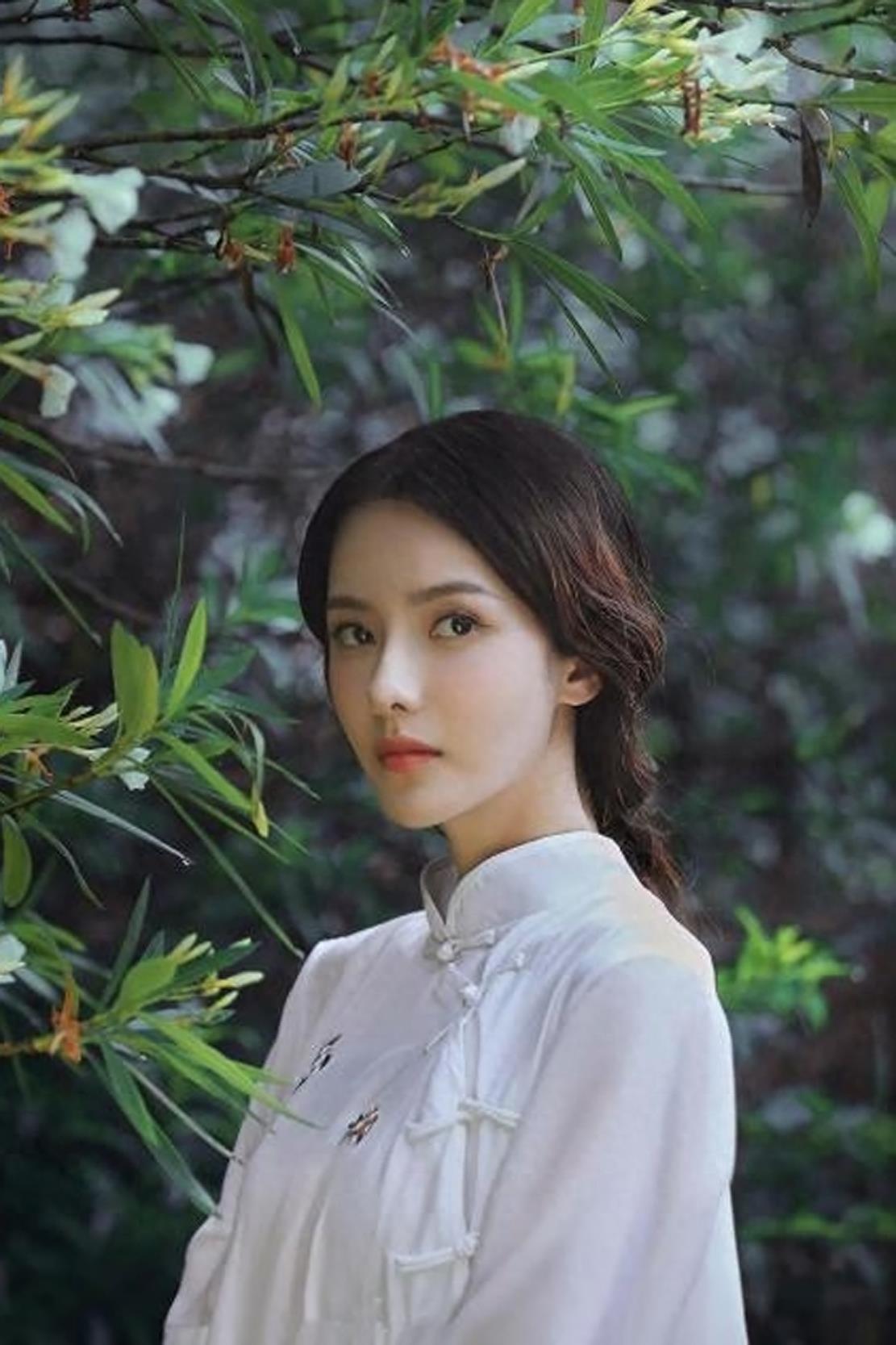 《大军师司马懿之军师联盟》的甄宓，极富古典美的张芷溪