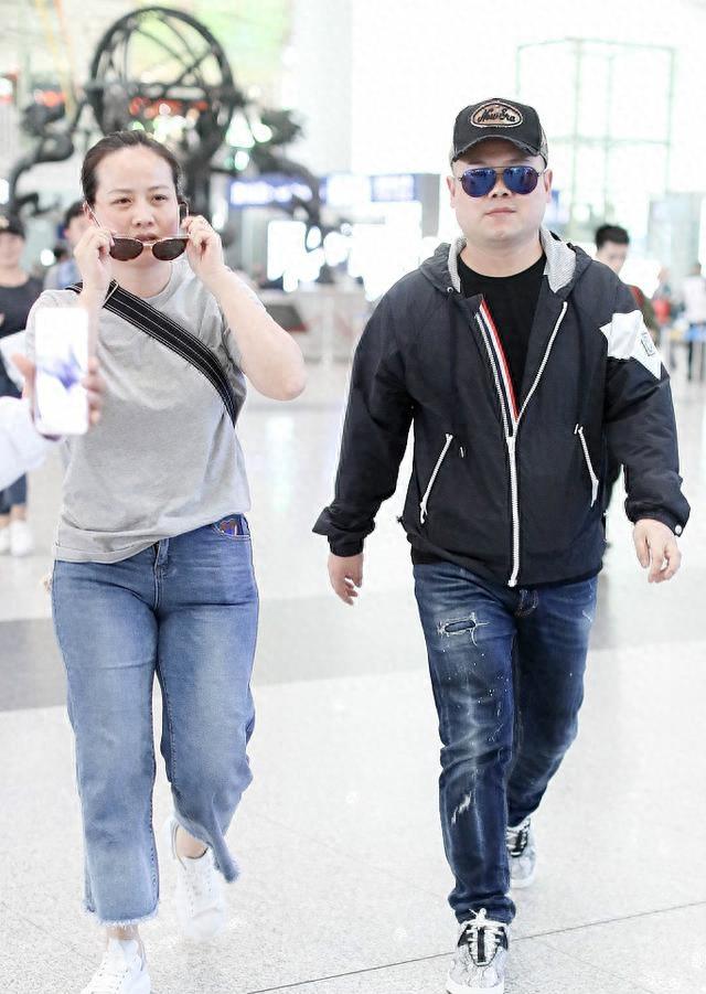 岳云鹏和妻子同行秀恩爱,有这样的妻子,小岳岳也太幸福了吧