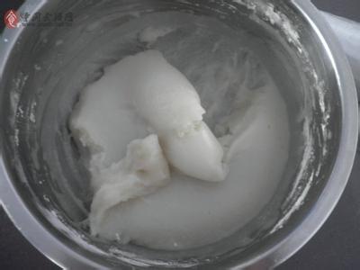 江米凉糕,食之补气养胃又健脾,好吃,做起来一点都不麻烦!