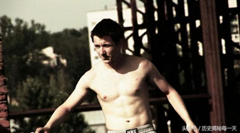 俄跑酷者16层坠亡 生前瞬间曝光