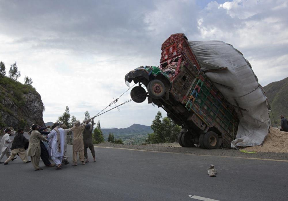 这12张现实的生活照片,每张看了都让人心酸!