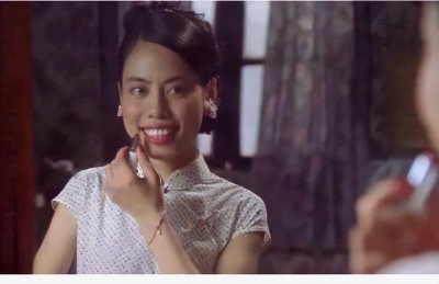 ​还记得《功夫》里的龅牙珍吗？被星爷给骗了，生活照曝光超漂亮