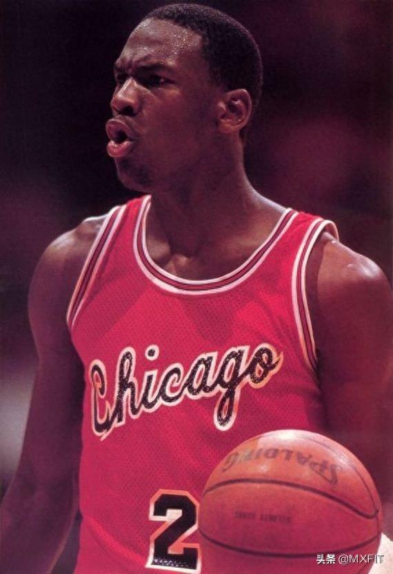 篮球之神乔丹罕见的43张图片,第七张绅士风度炸裂