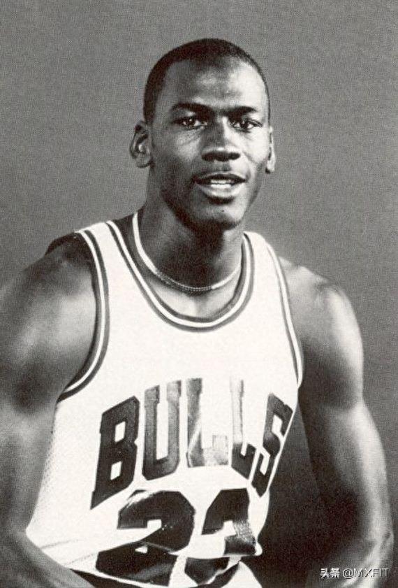篮球之神乔丹罕见的43张图片,第七张绅士风度炸裂