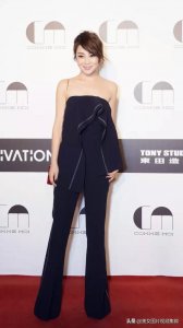 ​闫妮性感写真图集