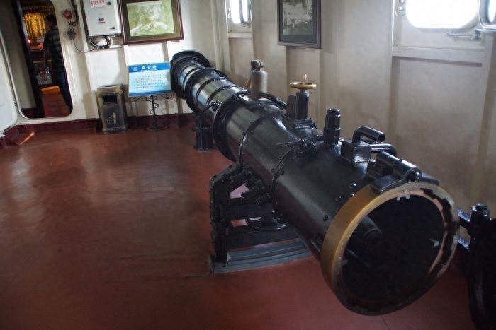 定远舰,曾经的亚洲第一巨舰