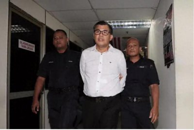 ​骗了中国人5000亿血汗钱！刚刚在泰国被捕的张誉发，究竟有何来头