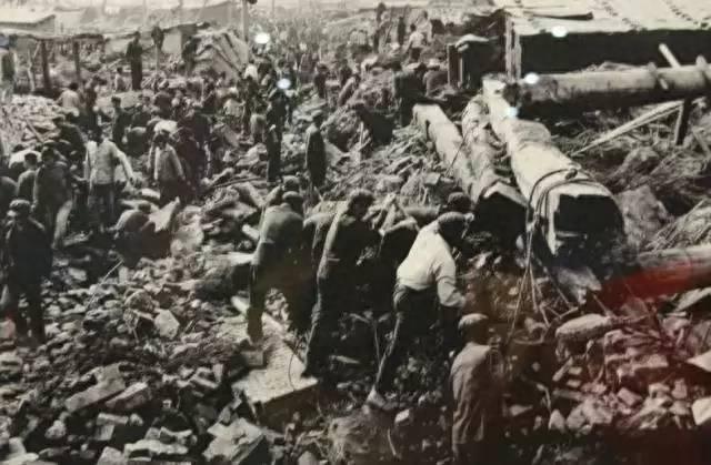 39张图,告诉你1976年7月28日真实的唐山大地震