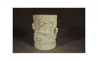 ​男友带妹子打游戏算出轨吗 男朋友带妹吃弟该不该分手