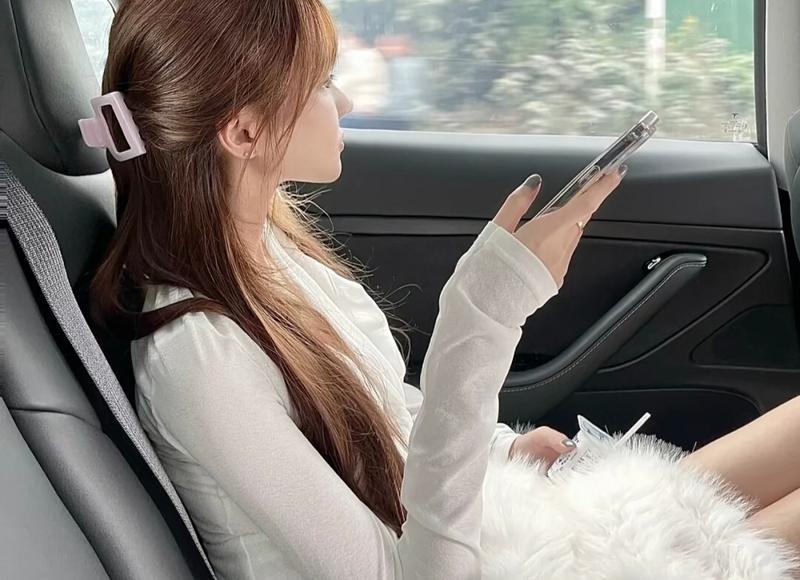 男朋友总是分享抖音的异性 男朋友总是分享抖音的异性