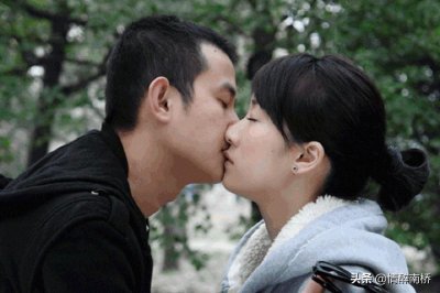 ​《蜗居》中的小贝：他之所以被郭海藻“背叛”，原因在于这三点