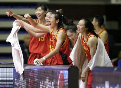 ​中国女篮集训名单出炉！八一五虎上将赫然在列 2米奥胖成未来希望