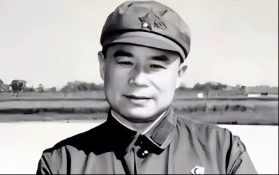 ​1978年李云龙原型逝世，离婚惊动中央，临终遗愿不让前妻来追悼会