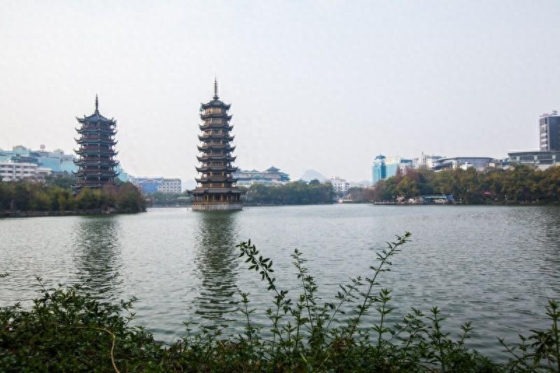 日月双塔文化公园,有