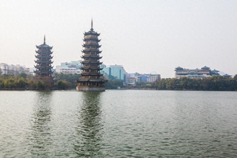 日月双塔文化公园,有