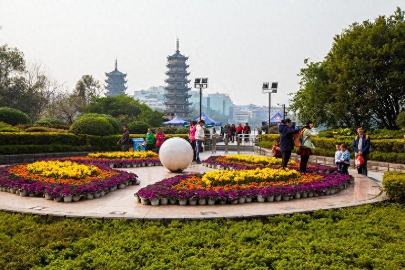 日月双塔文化公园,有