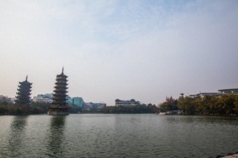 日月双塔文化公园,有