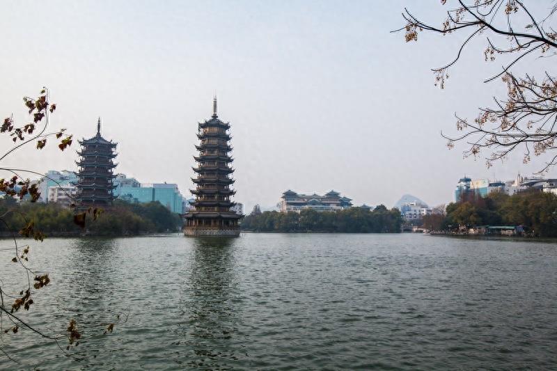 日月双塔文化公园,有