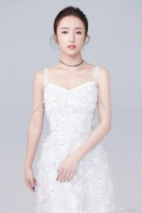 ​陌陌百变的舒舒爆笑演绎英文歌，不唱英文唱翻译版