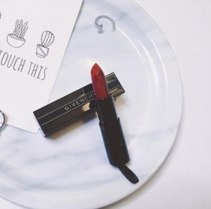 ​纪梵希禁忌之吻大理石水墨N25美醉了