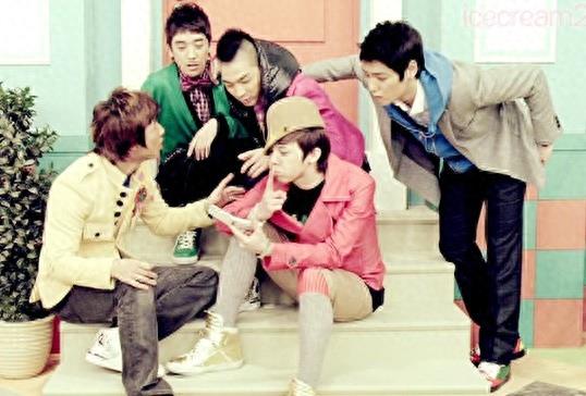 韩国男团BIGBANG韩国组合精彩图集，稀有的图集基本都在这里呀