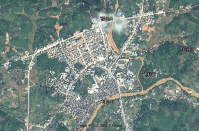 ​广西钦州灵山县一个大镇，人口13万，与浦北县相邻