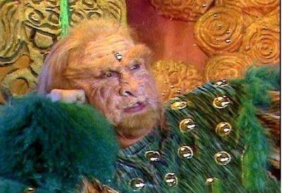 ​九灵元圣为何敢独自称圣？你看他主人有啥来头？神仙都得巴结他