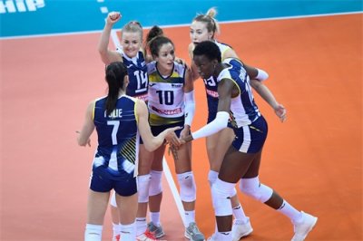 ​排球——女排世俱杯决赛：科内利亚诺对阵伊萨奇巴希