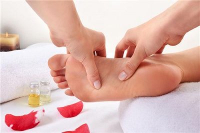 ​足浴按摩手法 三种方法一学就会