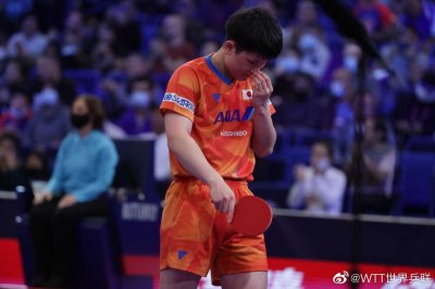 ​王小二过年！张本智和首秀爆冷出局，三次世乒赛一次不如一次