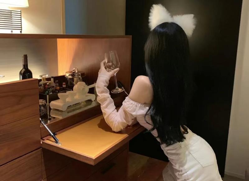 我已婚喜欢上一个女孩怎么办 我已婚喜欢上一个女孩怎么办