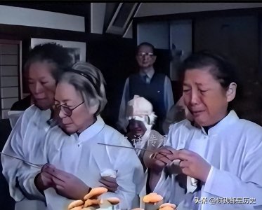 ​1990年，孙立人的葬礼上，两任妻子的一张留影，老泪纵横！