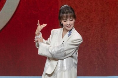 ​首登“侨晚”说相声，宝岛台湾演员姬天语：希望华侨华人爱上传统艺术