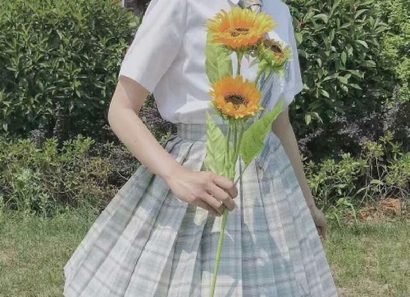 打开她那孤僻的心 怎么样和腼腆的女孩聊天 打开她那孤僻的心 怎么样和腼腆的女孩聊天