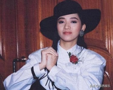 ​2004年梅艳芳葬礼，8位巨星扶灵，谢霆锋手捧遗像，成龙失声痛哭