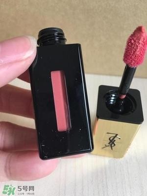 ysl镜面唇釉和黑管唇釉哪个好?ysl镜面唇釉和黑管唇釉区别 ysl镜面唇釉和黑管唇釉哪个好?ysl镜面唇釉和黑管唇釉区别