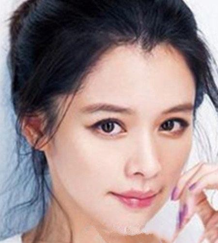 美人尖适合什么发型,5种简单扎法,轻松彰显时尚潮女气质