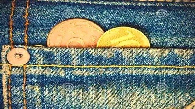 牛仔裤上的小口袋是什么样的(牛仔裤前面的小口袋来历和用途)(2)