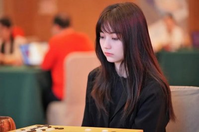 ​围棋天才美少女黑嘉嘉：“千年一遇美少女棋士”！