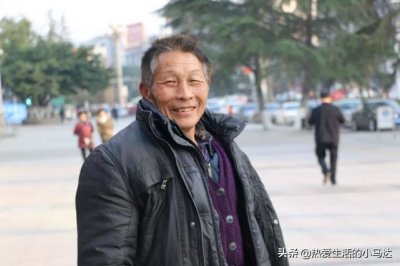 ​入住养老院第一个月就崩溃了，71岁大爷哭诉：在那养老，就是煎熬