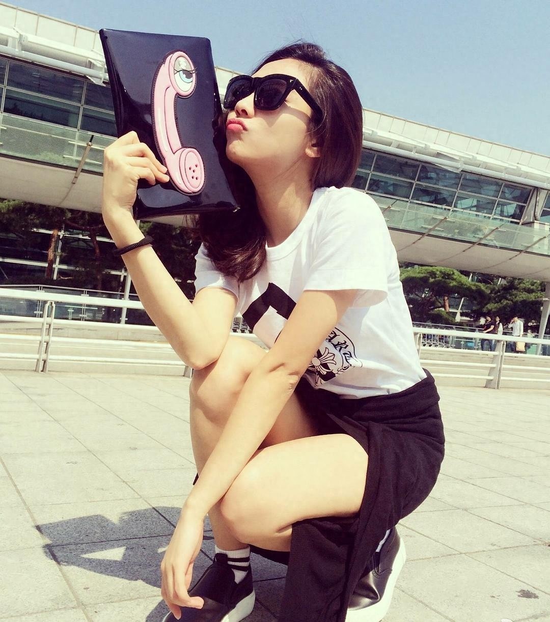 组图:女艺人王霏霏