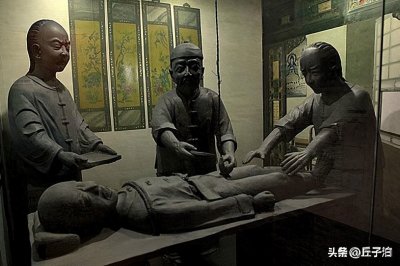 ​宫刑，女性也会被施加，最初只是用来惩罚男女之间不正当的性关系