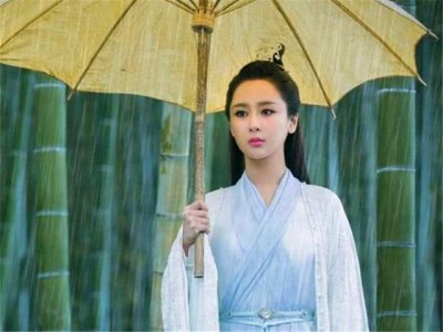 ​金庸笔下最美的女子（金庸笔下极美的3个女子名字）