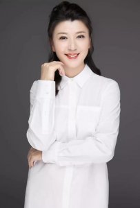 ​闫学晶23岁就有孩子了吗（闫学晶儿女双全）