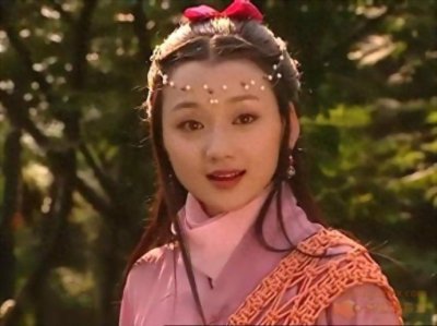 ​她曾是侠客行里的阿秀 与韩雪黄海波搭档 即使不红也痛恨绯闻