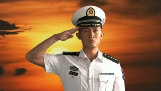 蒋小鱼马尔斯回来得知龙百川死了 火蓝龙百川身上的精神使蒋小鱼蜕变(7)