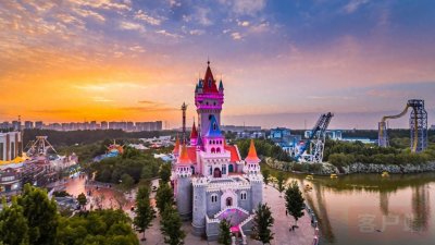 ​暑期夜游热度持续攀升 郑州方特多重活动打造暑期夜狂欢