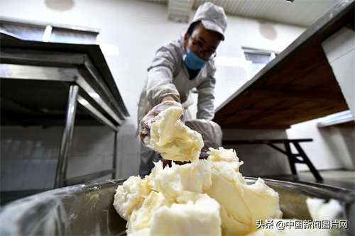 贵州遵义:八宝饭飘香年味渐浓