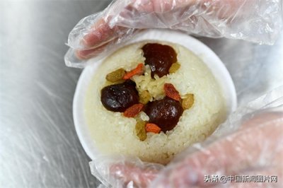 ​贵州遵义：八宝饭飘香年味渐浓